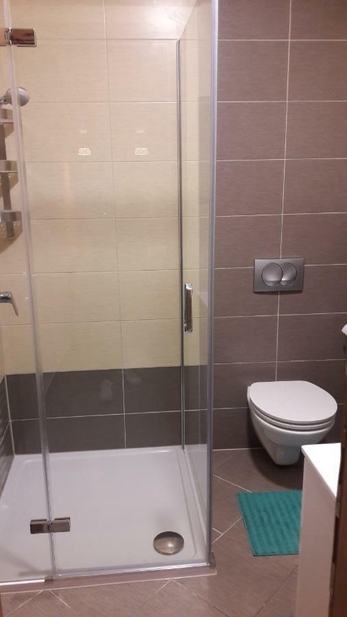 Hotel Dora Nijvice Zewnętrze zdjęcie