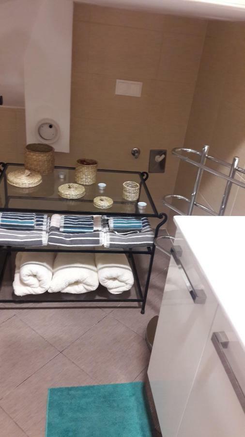 Hotel Dora Nijvice Zewnętrze zdjęcie